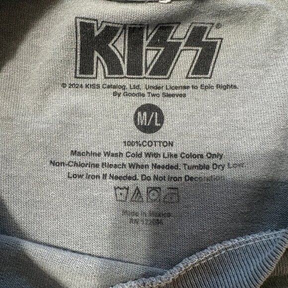 KISS Leopard Lips Graphic Tee M/L Gray Oversized Band Shirt Metallic 100% Cotton - Picture 5 of 6